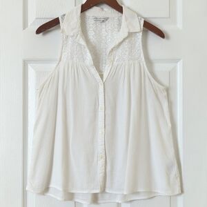American Eagle Boho Chic Lace Yoke Woven Sleeveless Button Down Tank Top White M